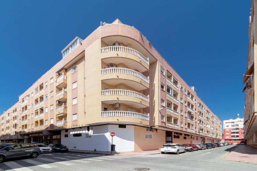 Bonito Apartamento En Torrevieja Exteriör bild